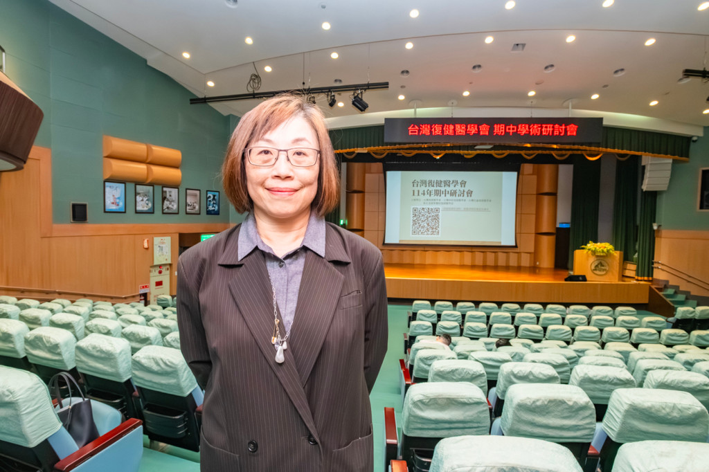 廖淑芬副系主任 (系網用).jpg